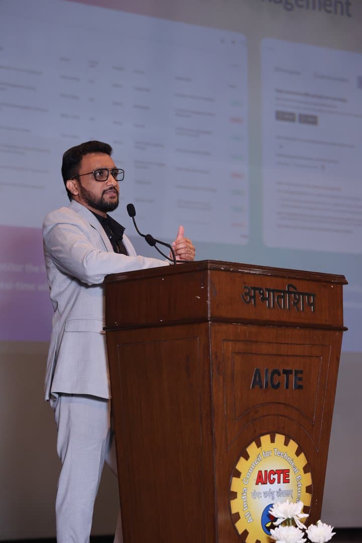 Dayal Mukati speaking at AICTE